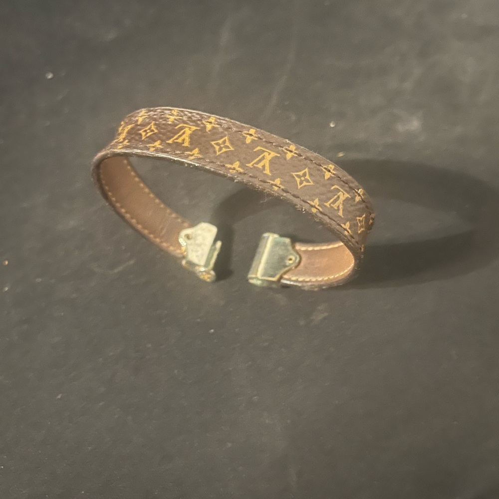 Luis Vuitton leather bracelet